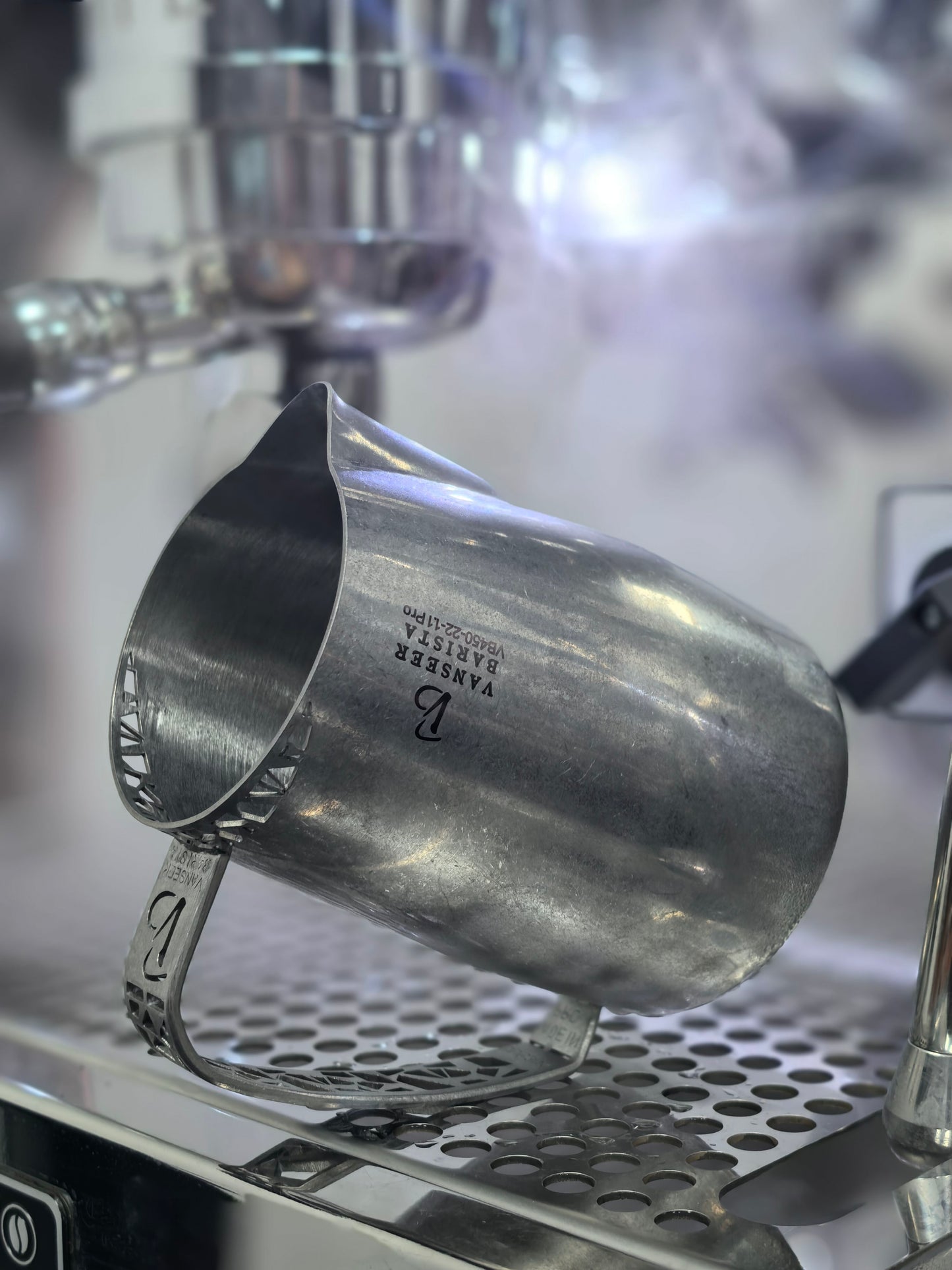 VS001 Hollow Style Latte Art Pitcher 450ML