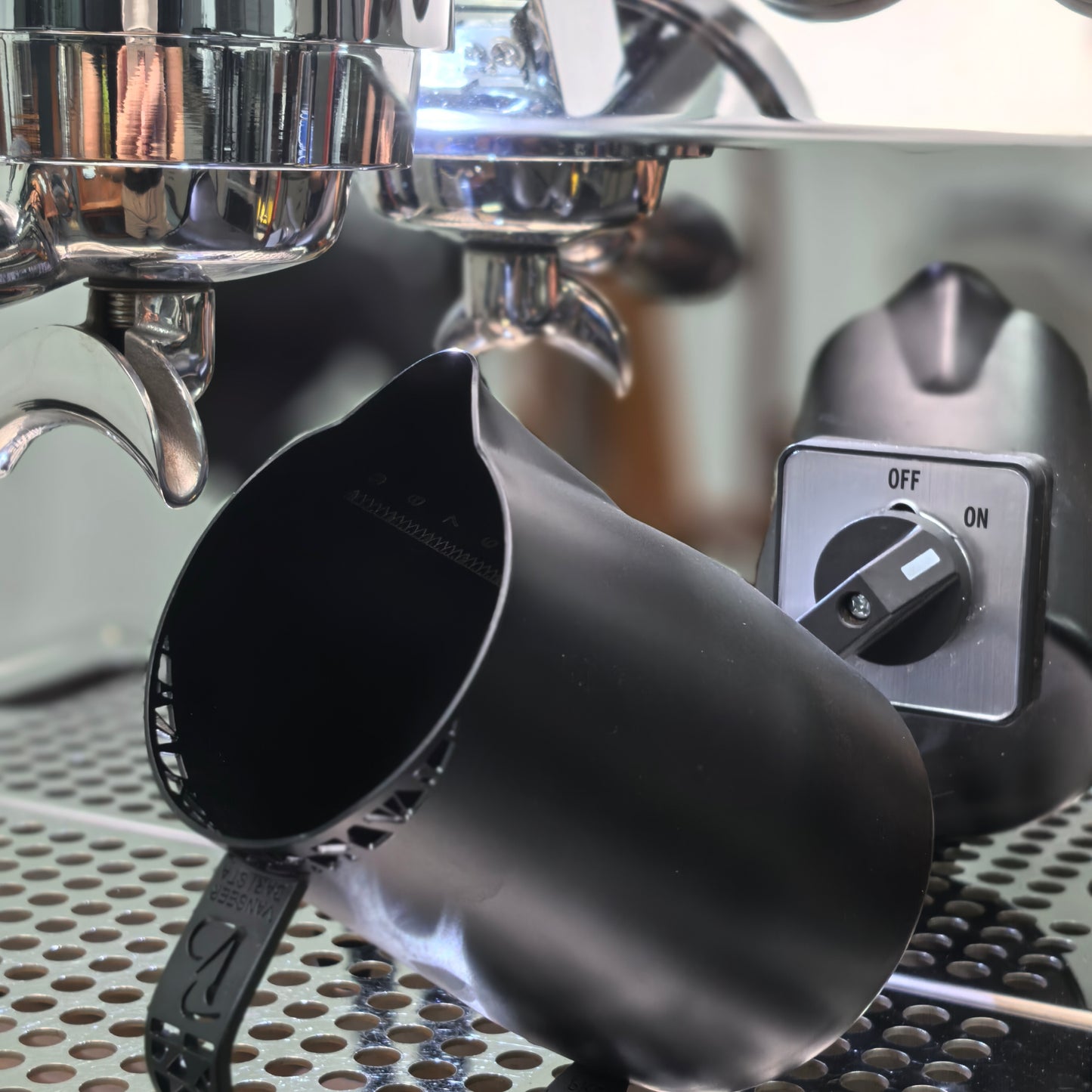 VS001 Hollow Style Latte Art Pitcher 450ML